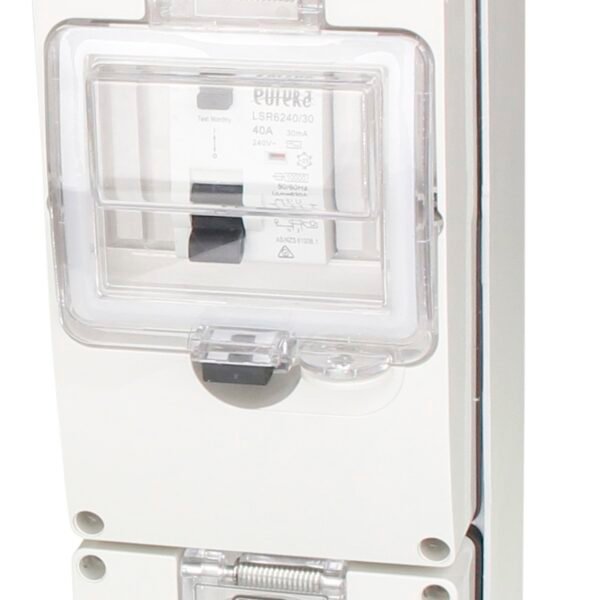 Switched Socket Outlet 3 Pin 15A RCD 3G base IP66