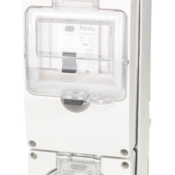 Switched Socket Outlet 3 Pin 10A RCD 3G base IP66