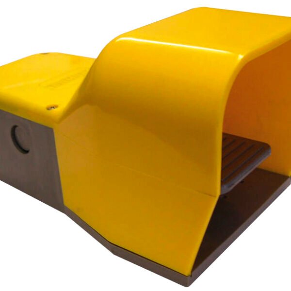 Foot Switch Plastic 240V 10A IP65 2 x NO 2 x NO