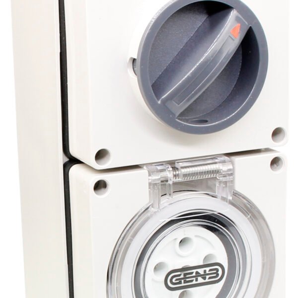 Switched Socket Outlet 5 Round Pin 10A 440V IP66