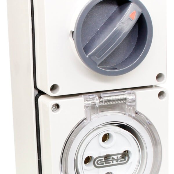 Switched Socket Outlet 5 Round Pin 40A 440V IP66